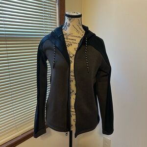 Under‎ Armour, black and gray jacket